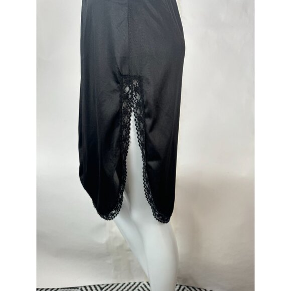 Vintage Vanity Fair Black Half Slip Size Small With Lace Trim & Elastic Waist - Picture 16 of 16